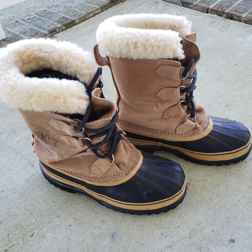 Sorel Caribou Winter Hiking Boots - original made in Canada